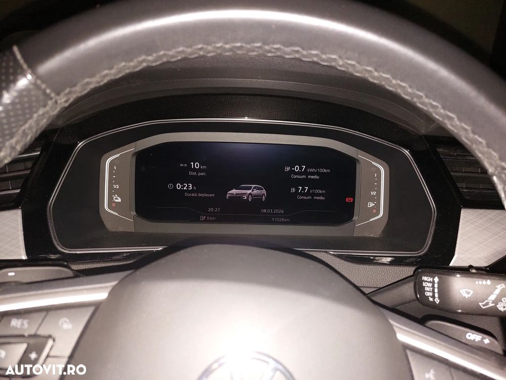 Volkswagen Passat - 6