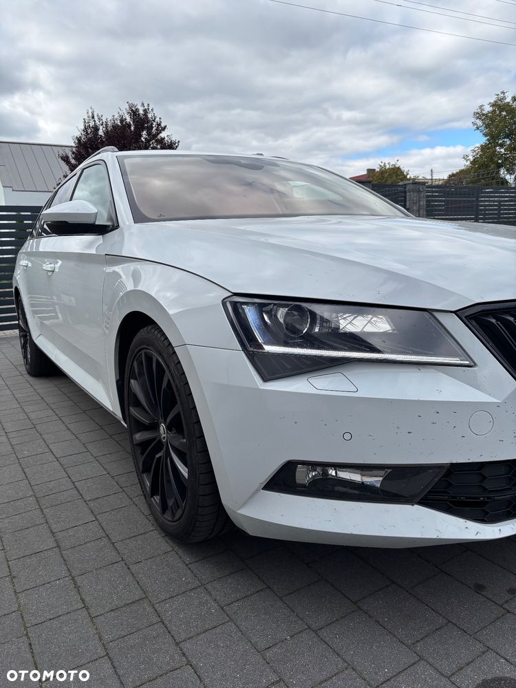 Skoda Superb 2.0 TDI DSG Style - 4