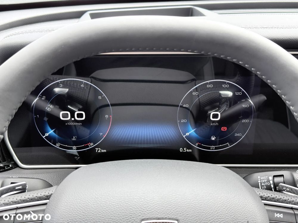 Hongqi HS5 - 23