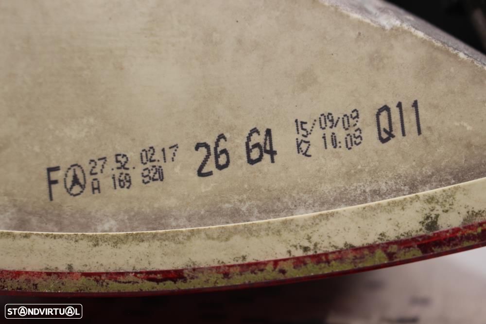 Ótica / Farol Esquerdo Mercedes-Benz B-Class (W245)  A1698202564 / A 1 - 7