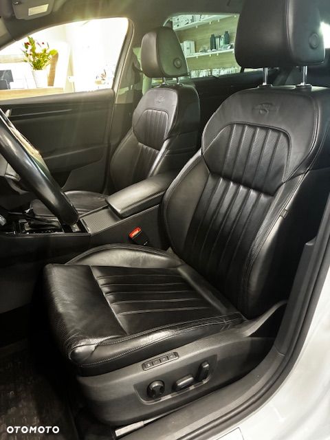 Skoda Superb 2.0 TDI L&K DSG - 9
