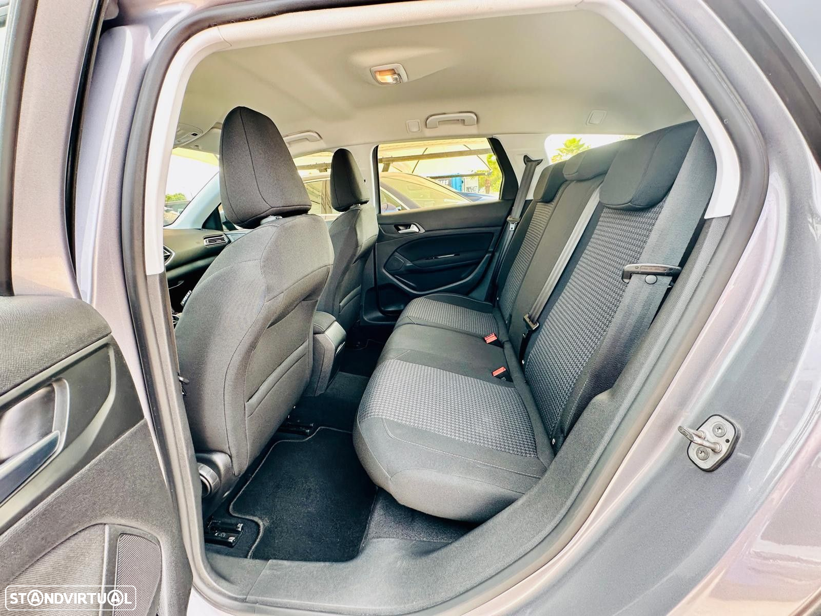 Peugeot 308 SW 1.5 BlueHDi Allure EAT6 - 22