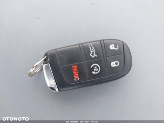 Dodge Challenger 5.7 R/T Shaker - 17