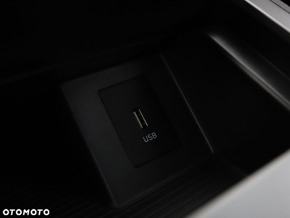 Hyundai Kona Select - 27