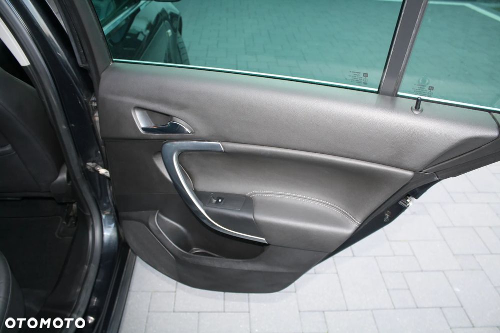 Opel Insignia 2.0 CDTI EcoFLEX Cosmo - 16