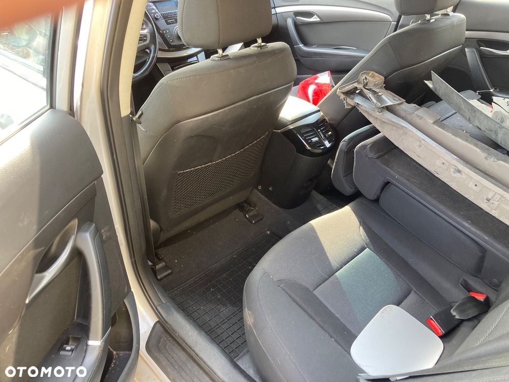 Hyundai i40 Kombi 1.6 Trend - 4