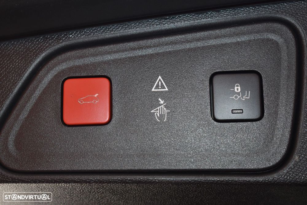 Peugeot 3008 2.0 BlueHDi GT EAT8 - 55