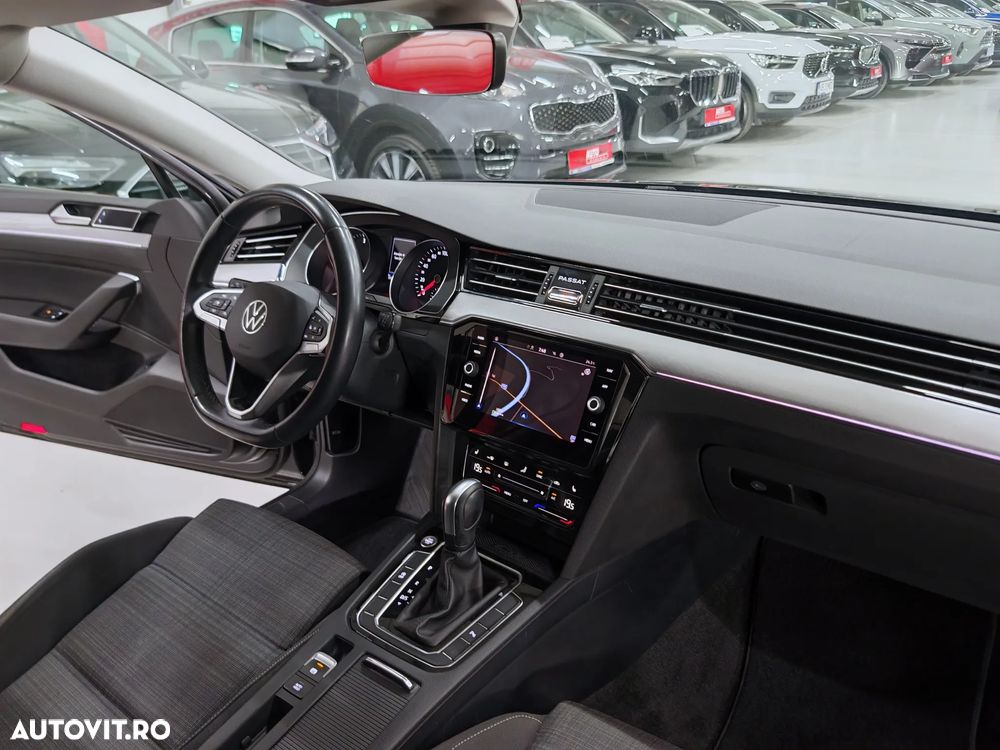 Volkswagen Passat 2.0 TDI SCR DSG Business - 19