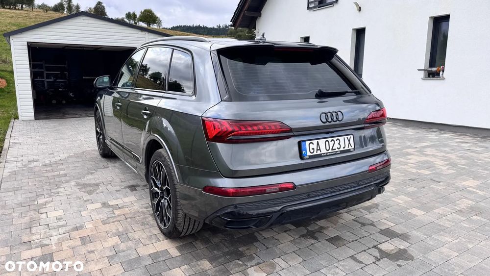 Audi Q7 - 11
