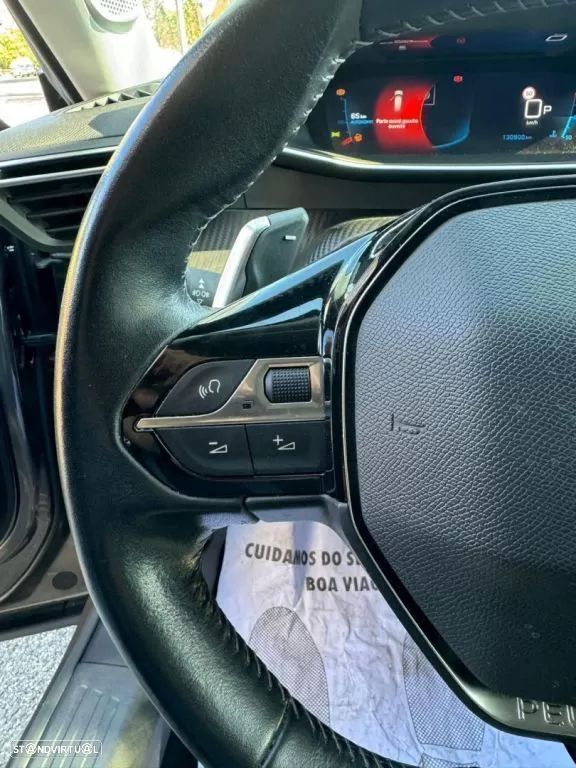 Peugeot 2008 1.5 BlueHDi Allure EAT8 - 16