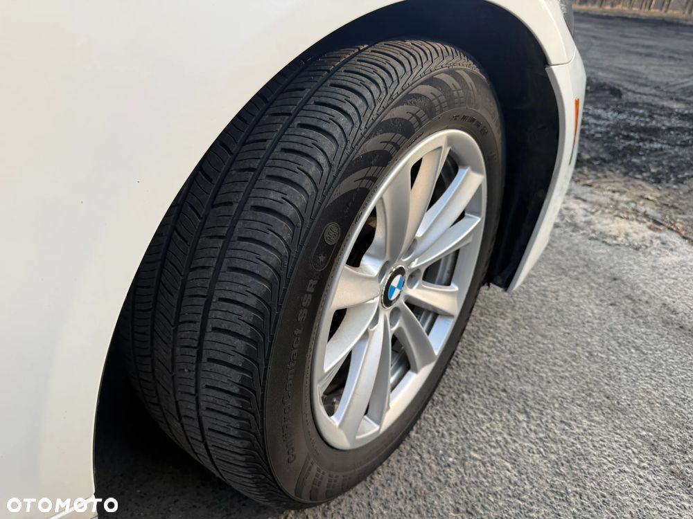 BMW Seria 5 528i xDrive - 5