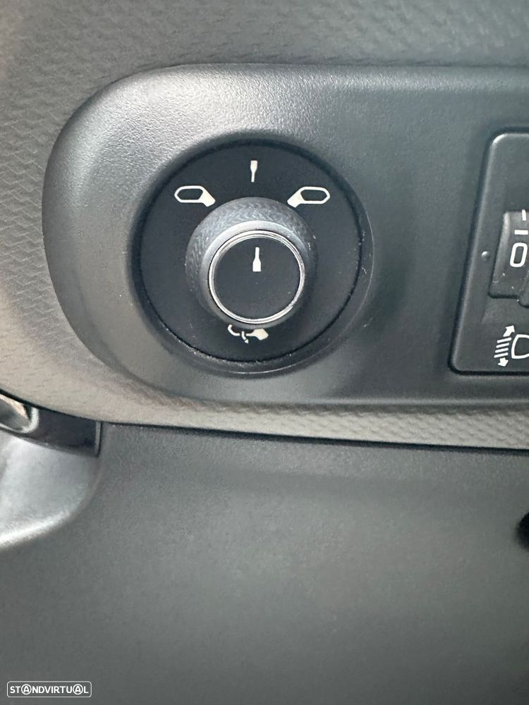 Citroën C4 Cactus 1.5 BlueHDi Shine EAT6 - 15