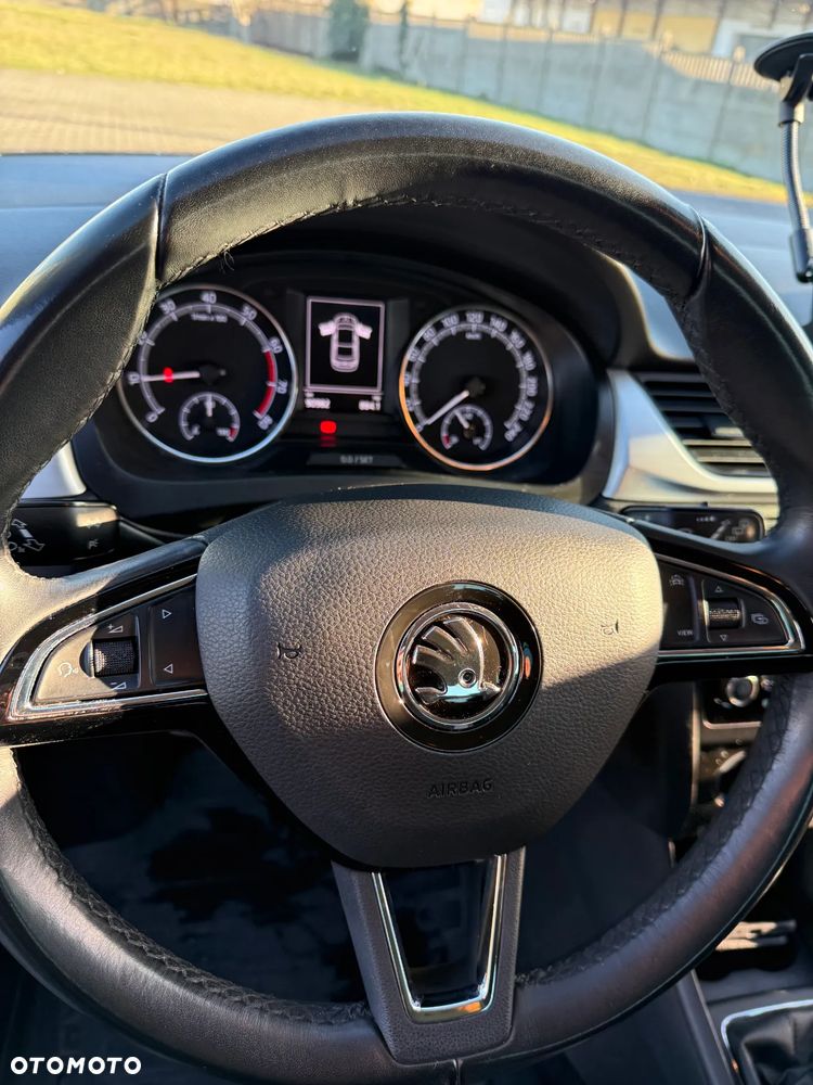 Skoda RAPID 1.0 TSI Ambition - 12