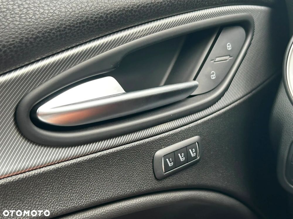 Alfa Romeo Stelvio 2.0 Turbo 16V AT8-Q4 Ti - 26
