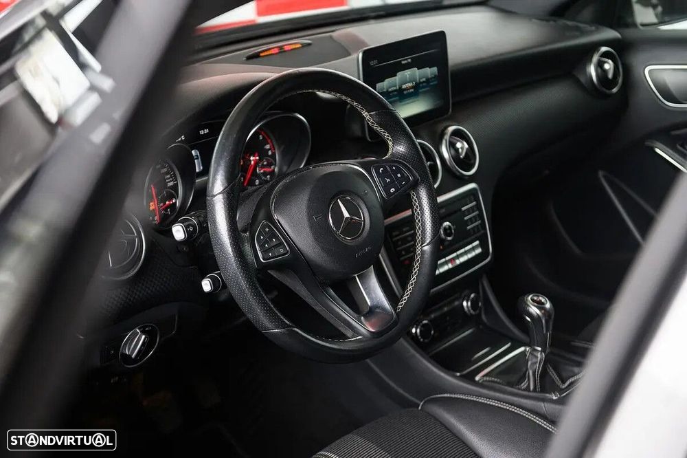 Mercedes-Benz A 180 d Fleet Pack Urban - 29