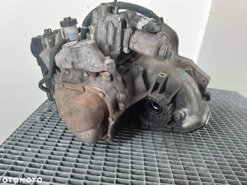 SKRZYNIA BIEGÓW MANUALNA OPEL CORSA C F13W394 1.0 B - 3