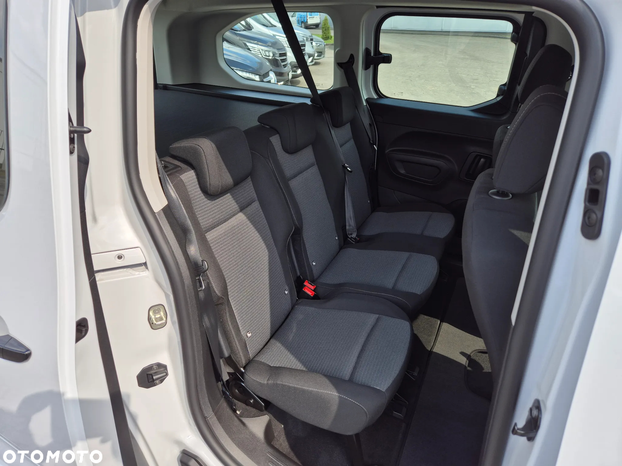 Toyota Proace City Verso Long 1.5 D-4D Business - 15
