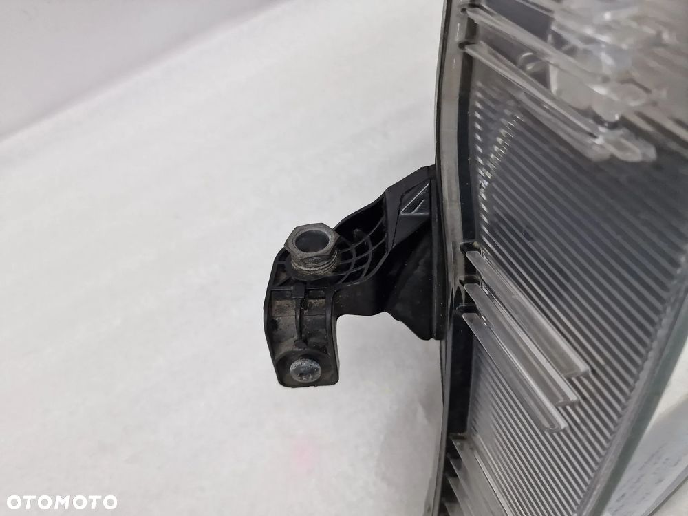 VW CRAFTER II 2 / MAN TGE 16- LEWA ZWYKŁA LAMPA PRZEDNIA PRZÓD , NR 7C1941005 , NR AUKCJI LA155 - 3