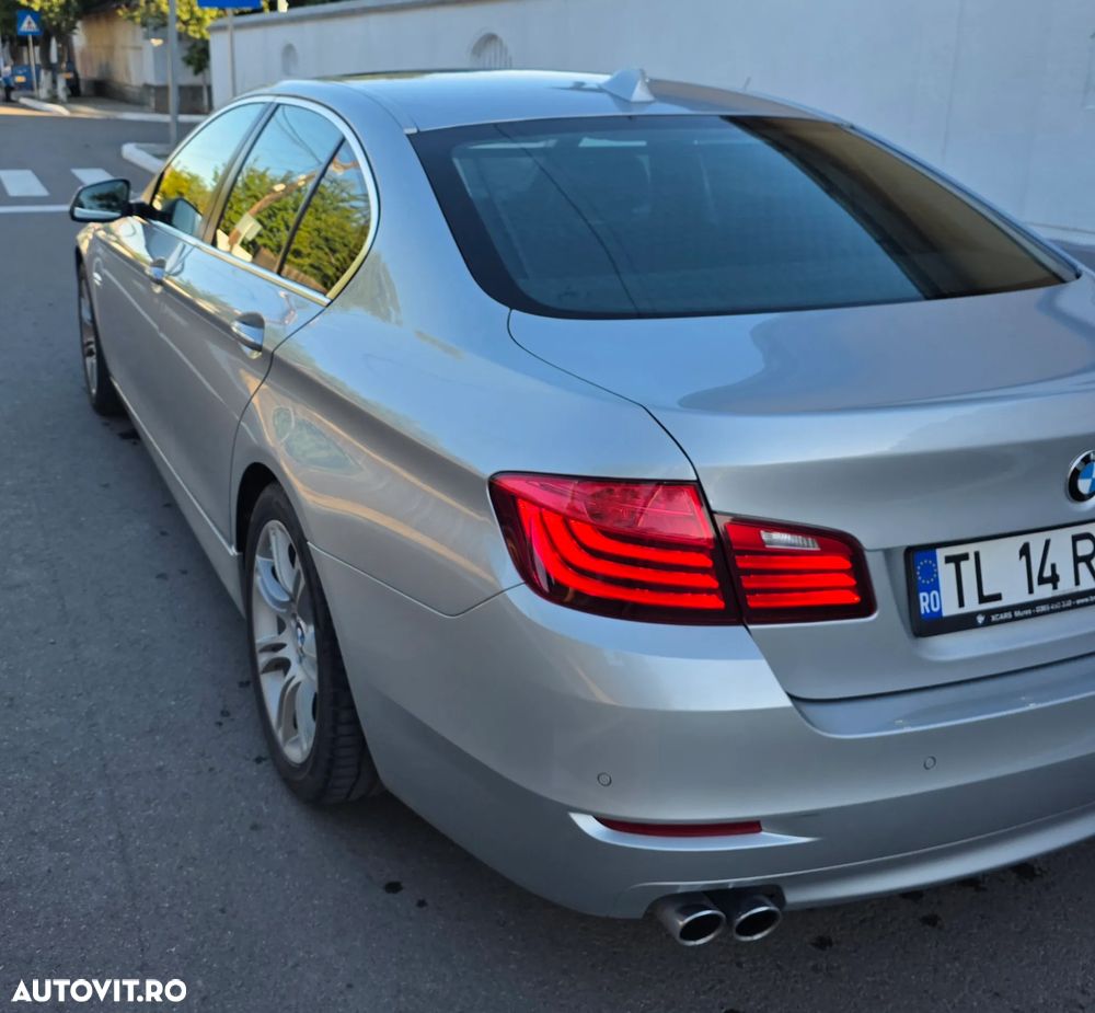 BMW Seria 5 520d xDrive AT - 3