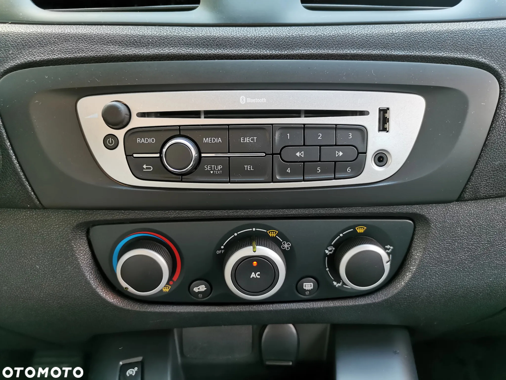 Renault Scenic - 11