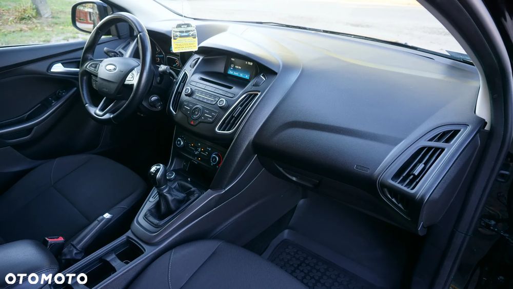 Ford Focus 1.6 SYNC Edition - 21