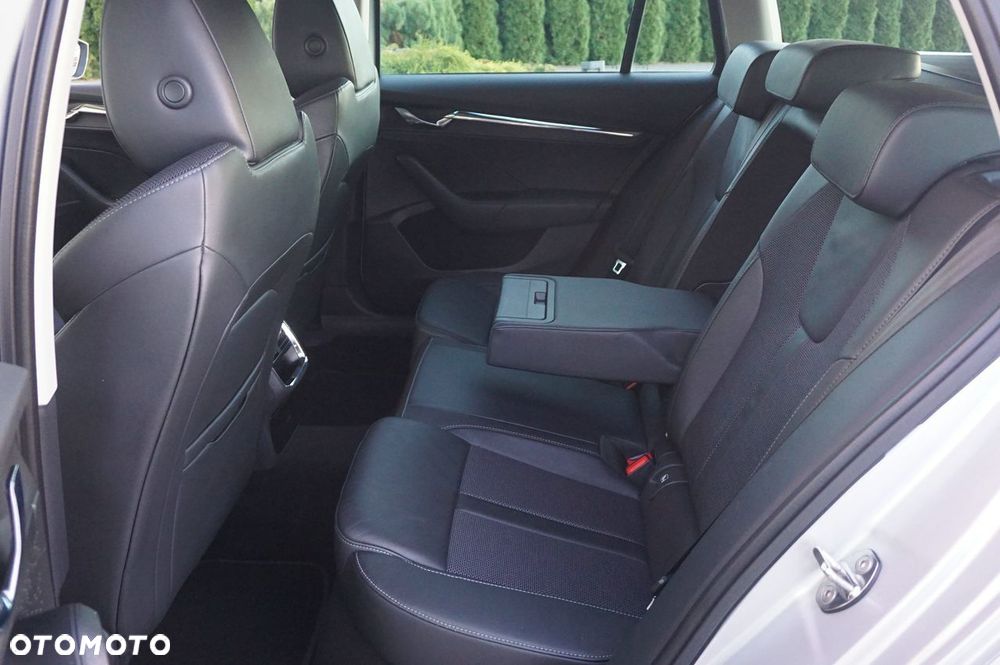 Skoda Octavia 2.0 TDI Sportline DSG - 36