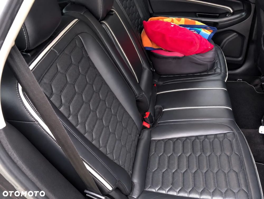 Ford Edge - 33