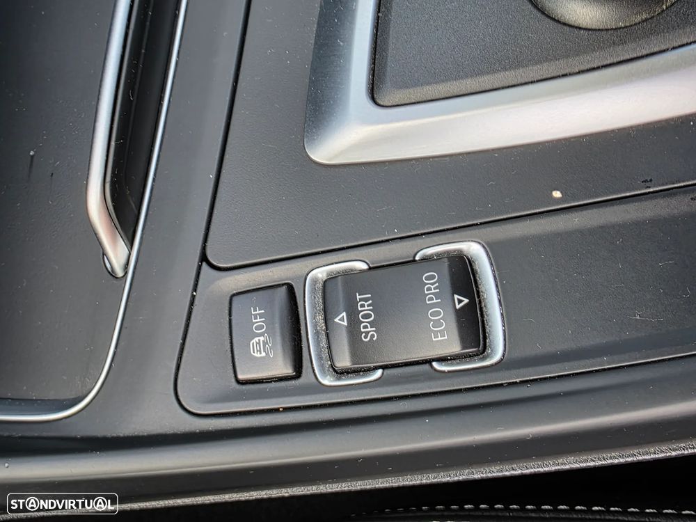 BMW 116 d Line Urban Auto - 15