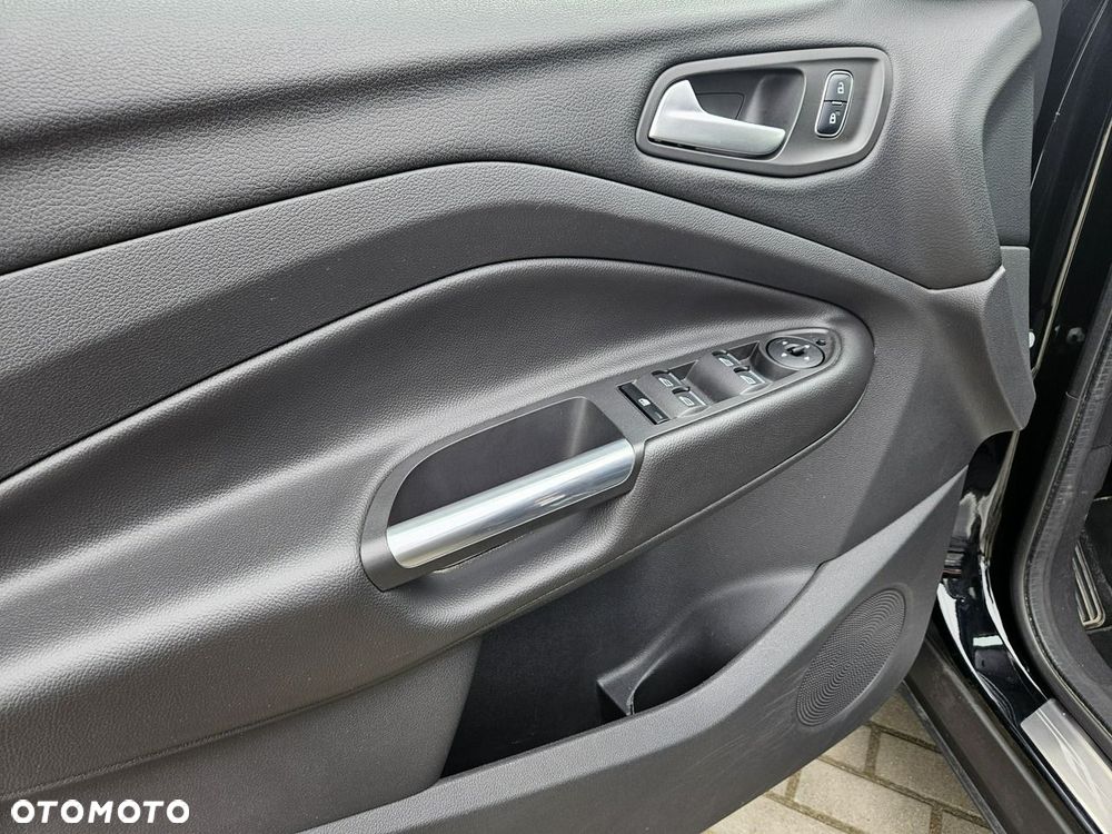 Ford Kuga 2.0 TDCi AWD Titanium - 22