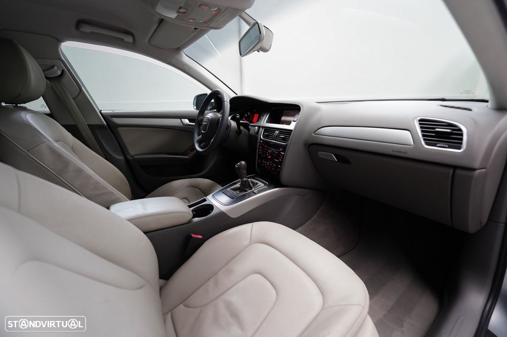 Audi A4 Avant 2.0 TDI Advance - 6