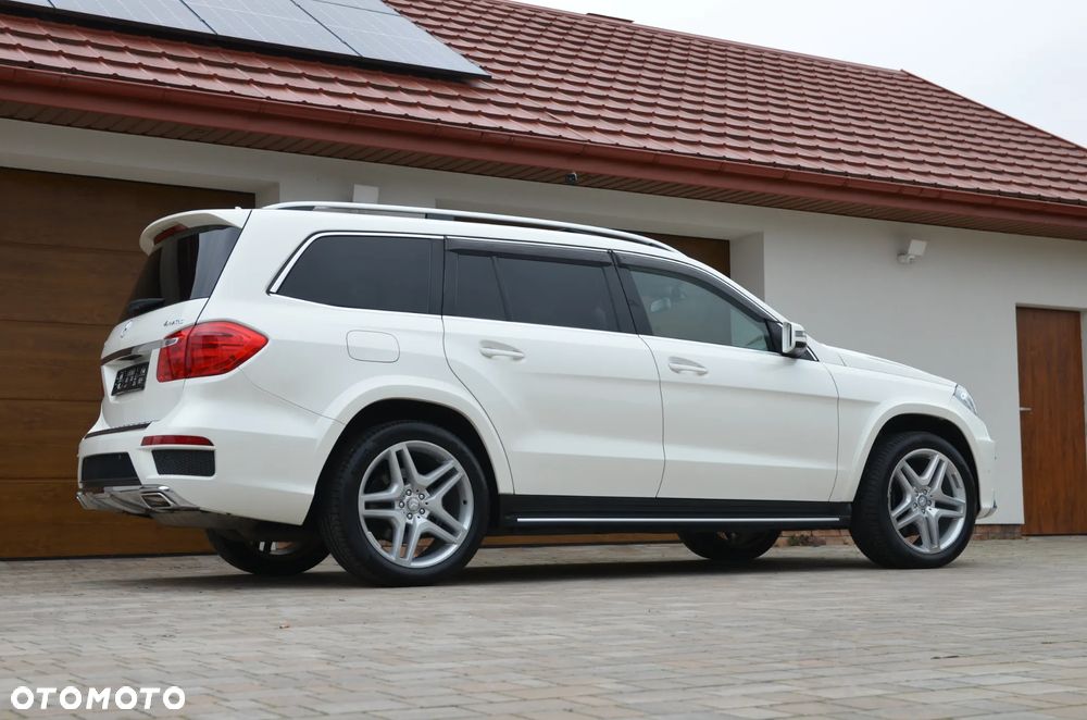 Mercedes-Benz GL 500 4Matic (BlueEFFICIENCY) 7G-TRONIC - 7