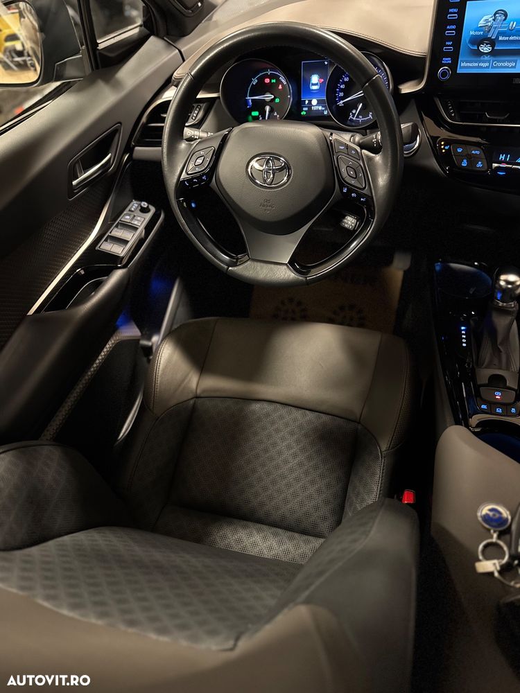 Toyota C-HR Style - 12