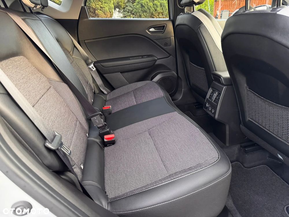 Renault Captur TCe Mild Hybrid 140 GPF TECHNO - 28