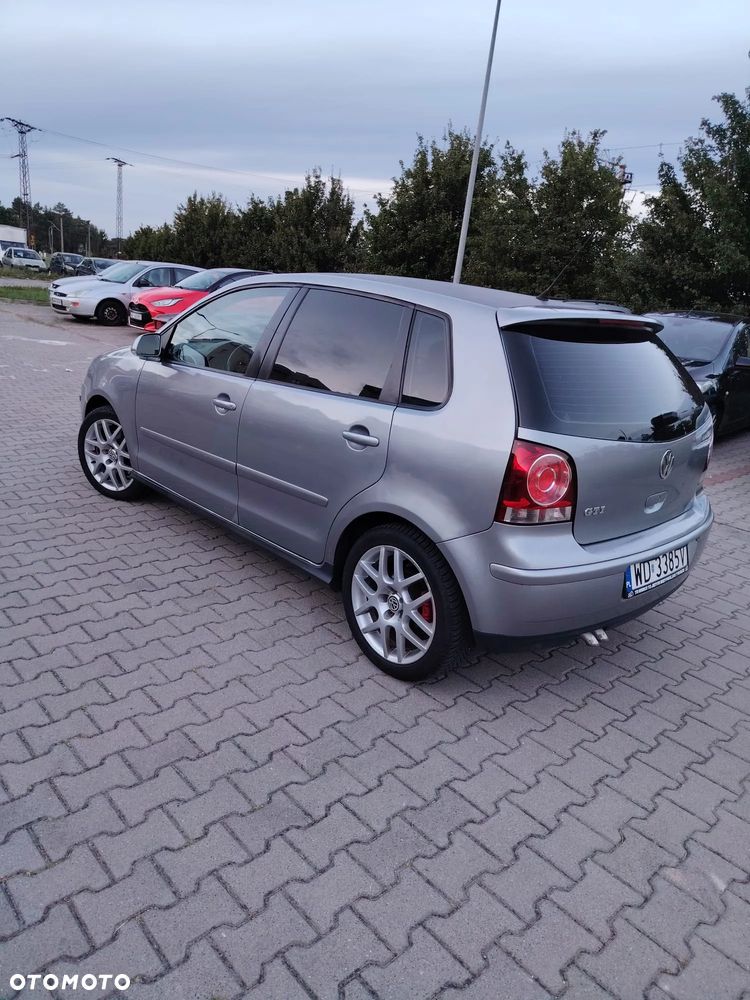 Volkswagen Polo - 10