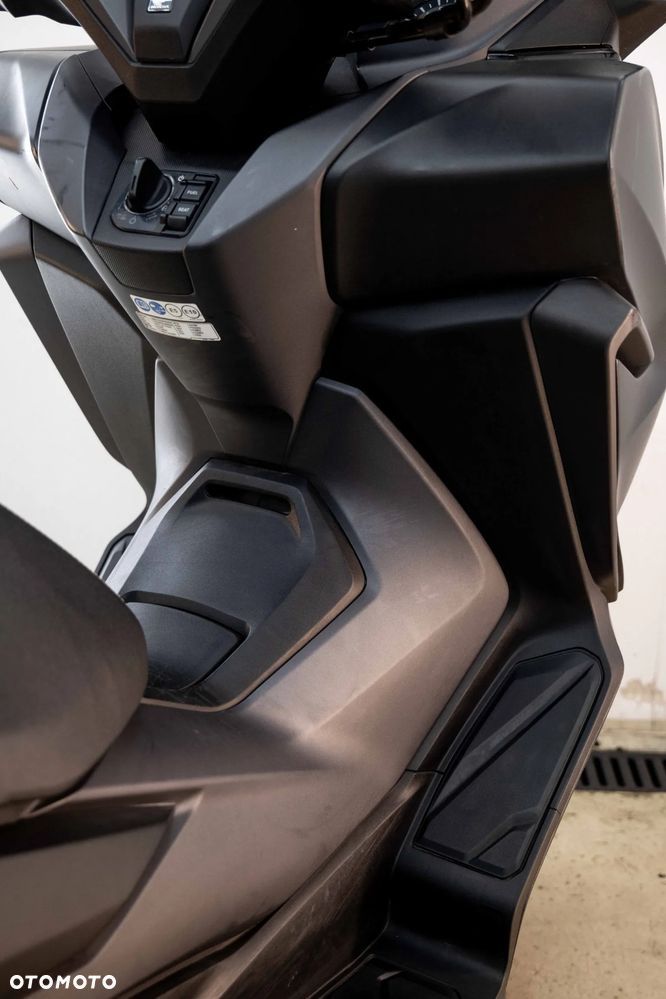 Honda NSS - 25