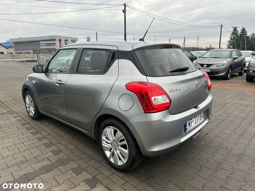 Suzuki Swift 1.2 SHVS Premium Plus - 4
