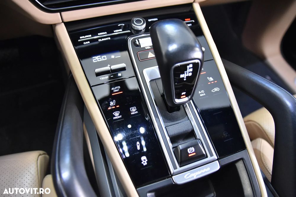 Porsche Cayenne Coupe - 18