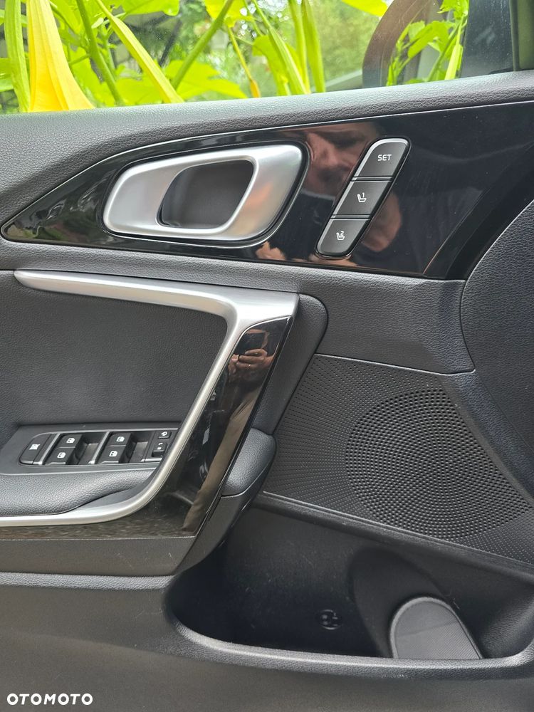 Kia XCeed - 8