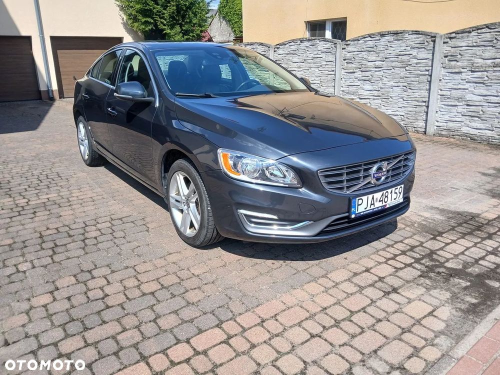 Volvo S60 - 4