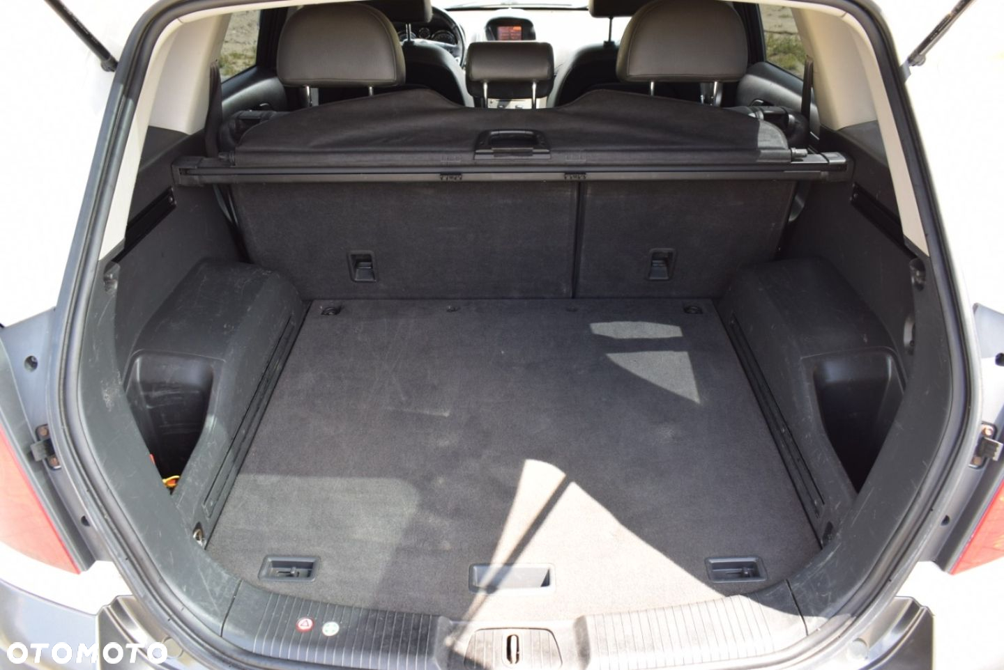 Opel Antara - 12