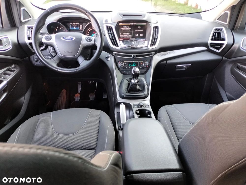 Ford Kuga - 19