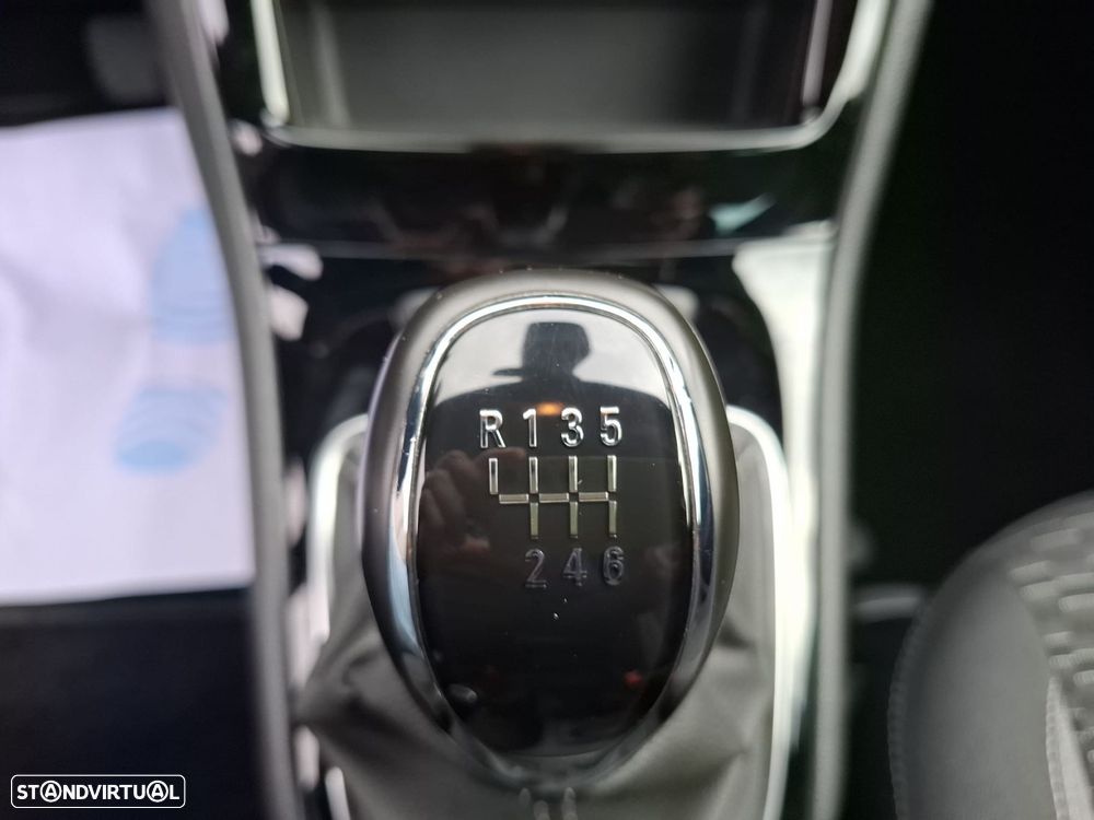 Opel Astra Sports Tourer 1.2 T Design & Tech S/S - 37