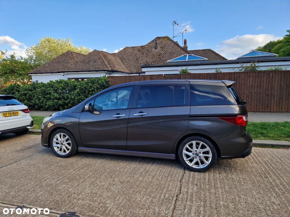Mazda 5 - 6