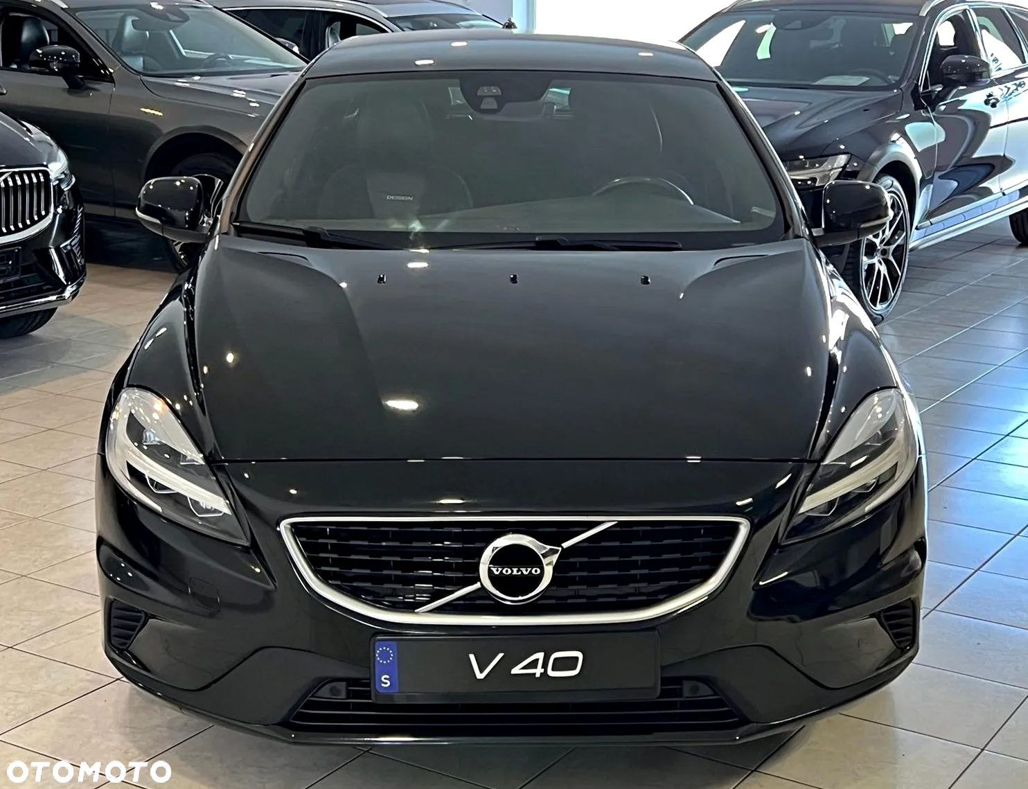 Volvo V40 D3 Geartronic RDesign - 12