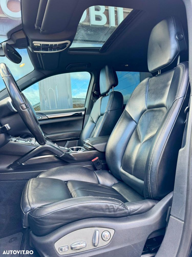 Porsche Cayenne Diesel Tiptronic S - 30