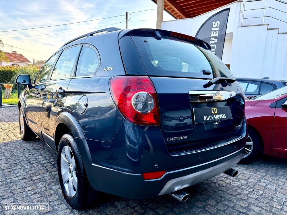 Chevrolet Captiva 2.0 VCDi Seven 7L - 28