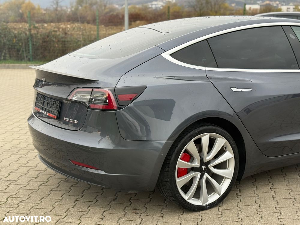 Tesla Model 3 - 20