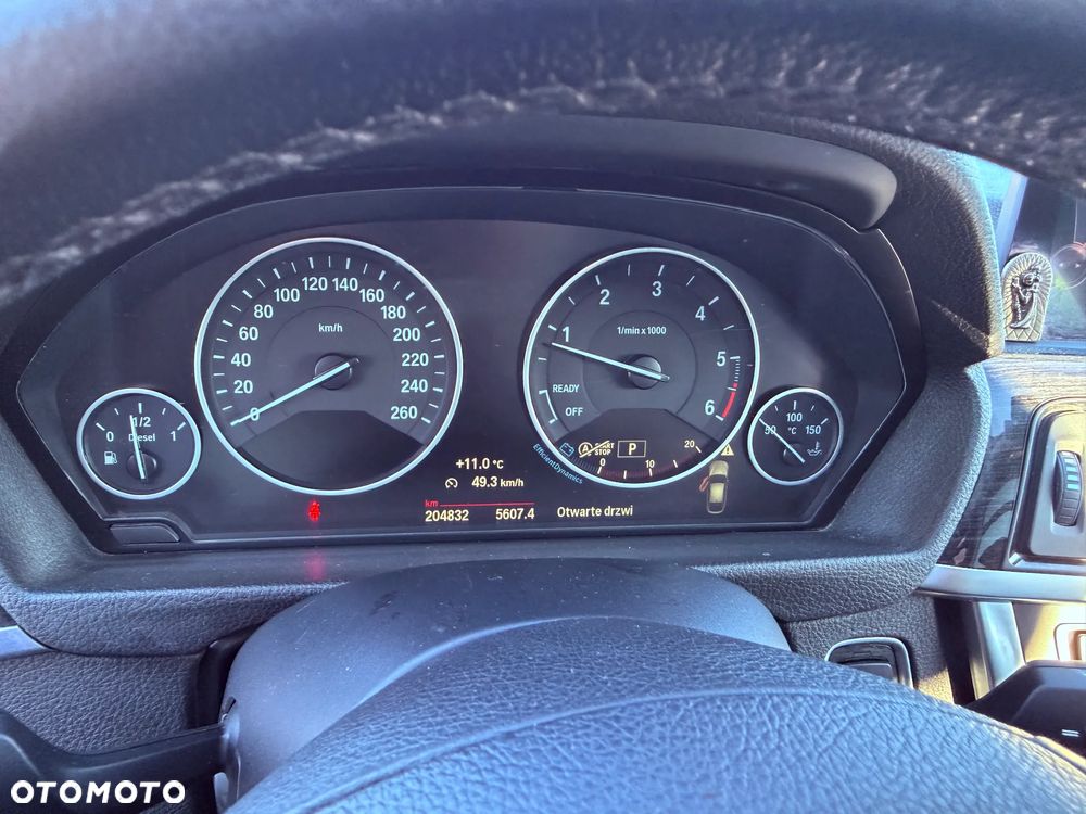 BMW Seria 3 320d - 5