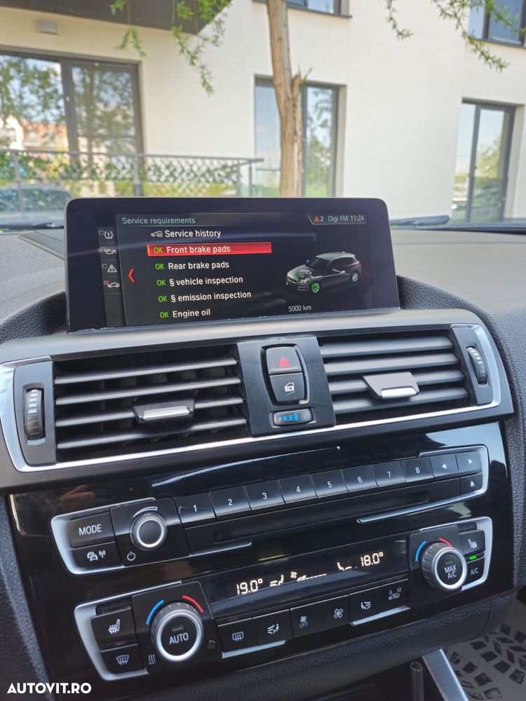 BMW Seria 1 120d Aut. M Sport - 13