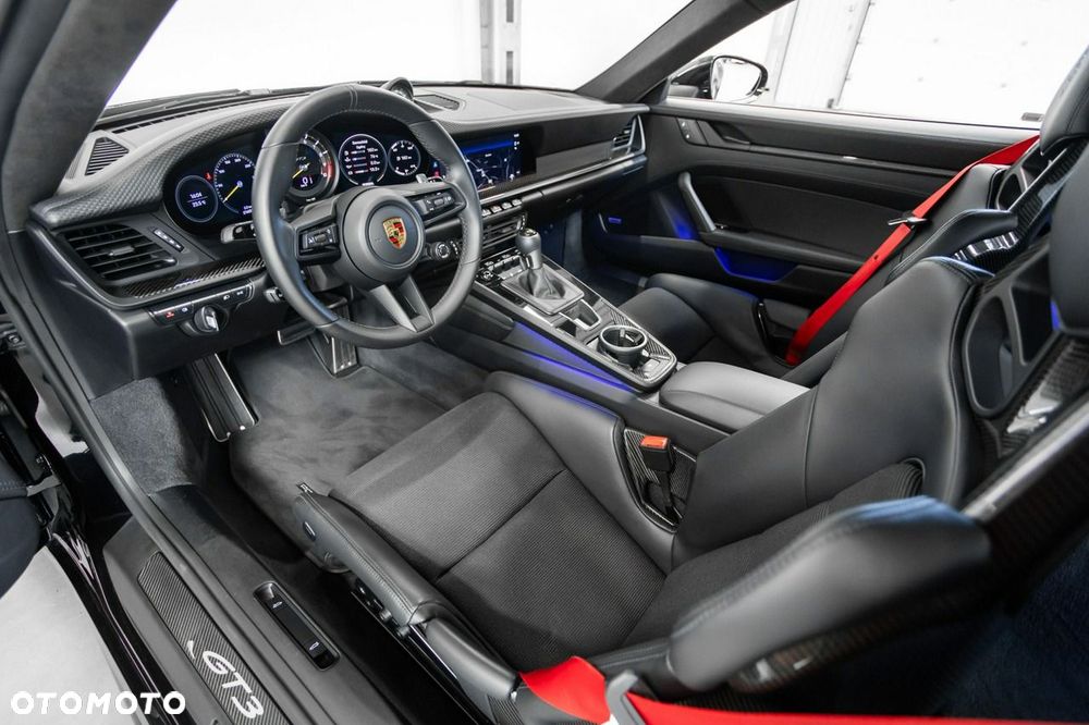Porsche 911 GT3 Touring PDK - 23